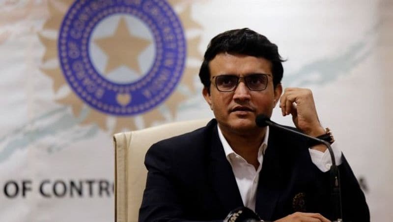 আরব আমিরশাহিতে বিশ্ব কাপ হওয়ার ফলে সুবিধা হবে ভারতীয় দলের। কারণ ইংল্যান্ডে টেস্ট সসিরিজ শেষে আইপিএল খেলতে মরুদেশে উড়ে য়াবে টিম ইন্ডিয়া। ফলে কোয়ারেন্টাইনের নিয়মে অনেক সুবিধা হবে। টি২০ বিশ্বকাপের ভারতের ২৪ অক্টোবর। প্রতিপক্ষ দক্ষিণ আফ্রিকা।
