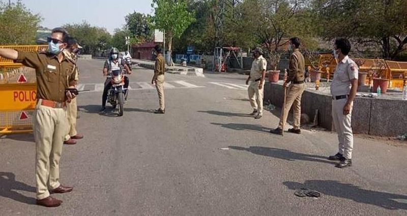 11 शहरों पर होगा फोकस
कोरोना लॉकडाउन 5.0 मुख्य तौर पर 11 शहरों पर फोकस होगा। इसमें दिल्ली, मुंबई, बेंगलुरु, पुणे, ठाणे, इंदौर, चेन्नै, अहमदाबाद, जयपुर, सूरत और कोलकाता। देश के ये 11 वे शहर हैं जहां कोरोना के सबसे अधिक मरीज हैं और देश के आर्थिक शहरों में शामिल हैं। 