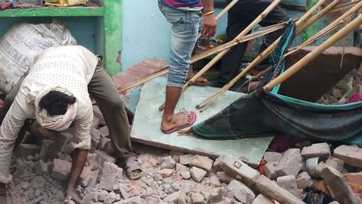 roof collapse death of three people in dholpur kpr roof collapse death of three people in dholpur kpr