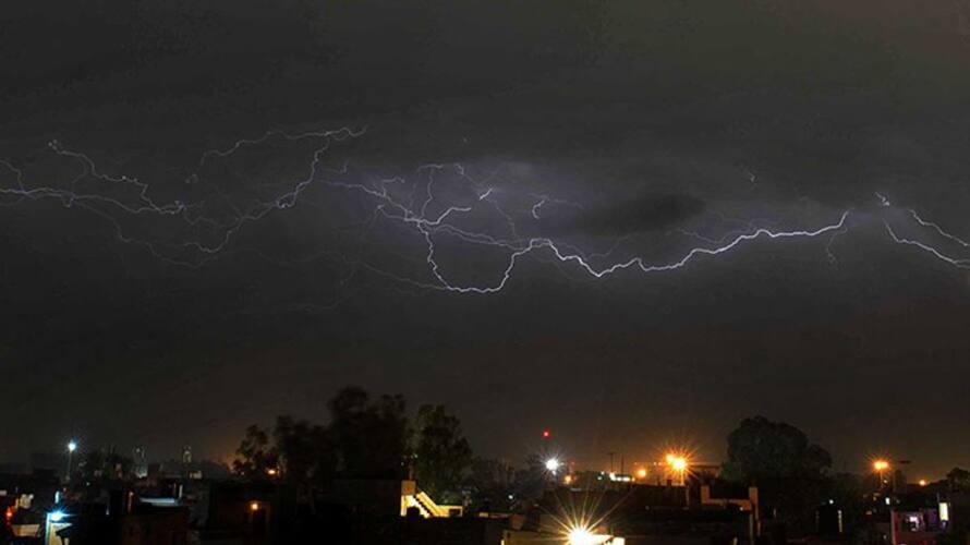 Two People Killed by Lightning Strikes in Karnataka grg Two People Killed by Lightning Strikes in Karnataka grg