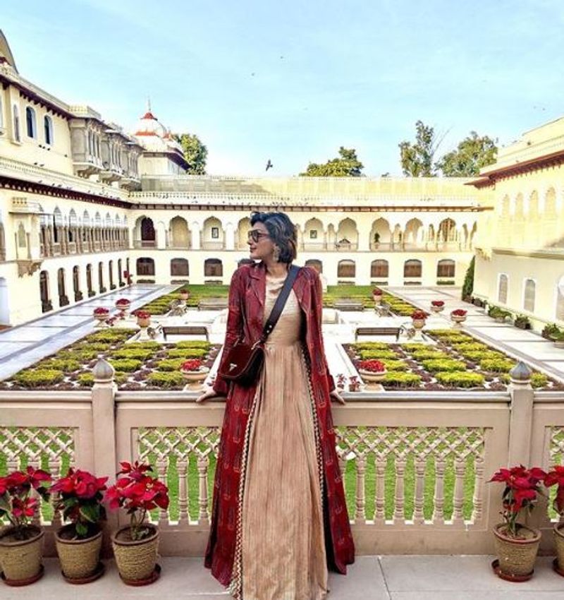 ಲೈಫ್ ಈಸ್ ಬ್ಯೂಟಿಫುಲ್ ಎಂದು ದಿನವೂ ಎದ್ದು ಫ್ರೆಶ್ ಆಗಿ ರೆಡಿಯಾಗುತ್ತಾರಂತೆ. ಇದು ಅವರಿಗೆ ದಿನವಿಡೀ ಎನರ್ಜಿ ನೀಡುತ್ತದೆ ಎಂದಿದ್ದಾರೆ.