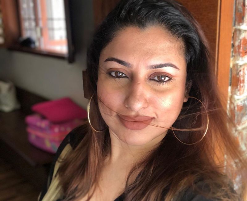 Actress Malavika latest photo gallery 