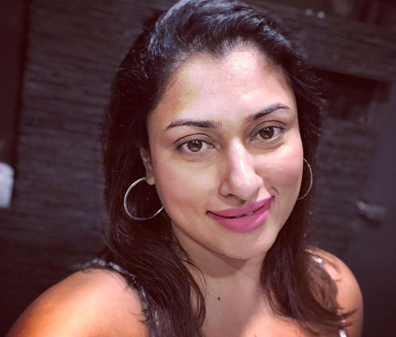 Actress Malavika latest photo gallery 