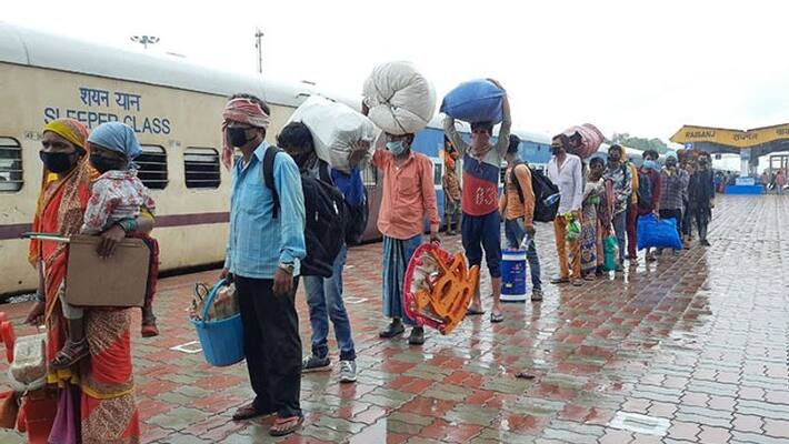 curfew period 12 crore peoples job less in India curfew period 12 crore peoples job less in India