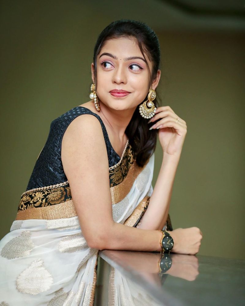 Varshabollama 
