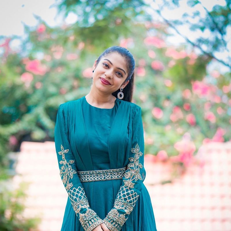 Varshabollama 