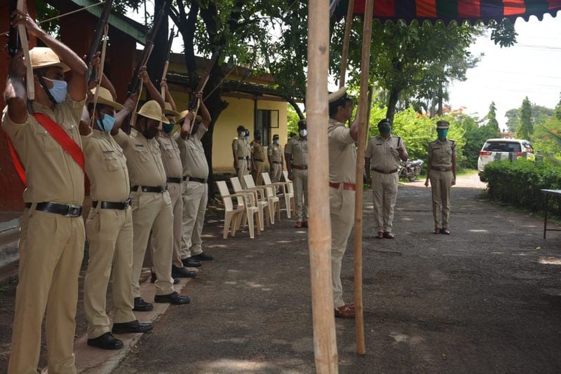 ವಯೋ ಸಹಜ ಕಾಯಿಲೆಯಿಂದ ಪೊಲೀಸ್ ಡಾಗ್ ಭಾನುವಾರ ಬೆಳಗ್ಗೆ ಮೃತಪಟ್ಟಿದೆ.