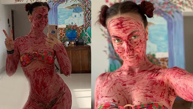 During the weekend she turned herself into “beetroot ki dukaan” and looks unrecognisable! The actress took to Instagram on Saturday and shared a few photos where she has a beetroot pack applied all over her body.