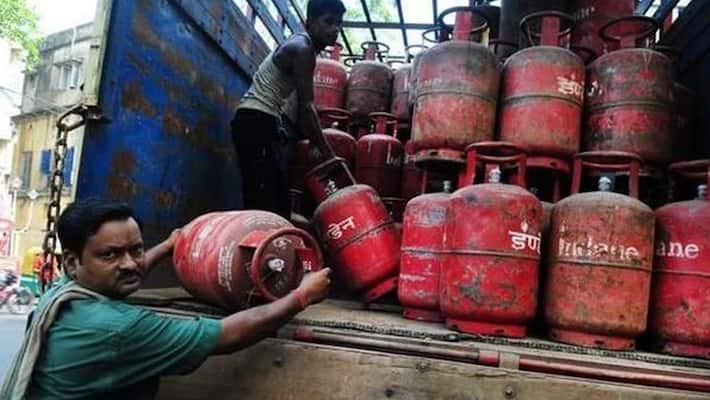 Non subsidised lpg cylinder price hiked in delhi Kolkata Chennai amid corona pandemic KPS Non subsidised lpg cylinder price hiked in delhi Kolkata Chennai amid corona pandemic KPS