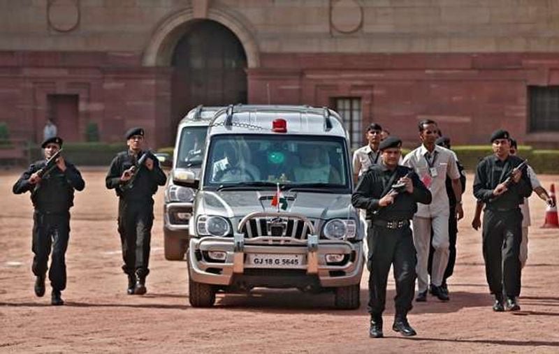 Nitin Gadkari plans to use Indian musical instruments instead of regular horns in vehicles