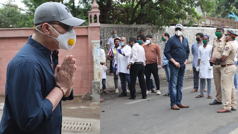 লকডাউনের মধ্যে তার শেষ যাত্রায় বলি অভিনেতা তথা পরিচালক আদিত্য পাঞ্চালিকে দেখা গেছে।