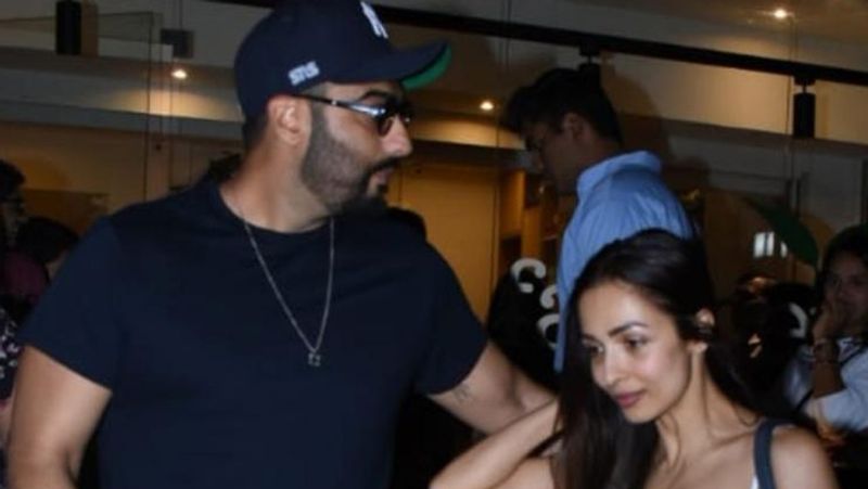 मलाइका और अरबाज ने करीब 5 साल की डेटिंग के बाद 1998 में शादी की थी। लेकिन 2016 में वे अलग रहने लगे और मई 2017 में उनके तलाक पर कानूनी मुहर लग गई। दोनों का बेटा अरहान खान है, जो अब मलाइका के साथ रहता है। 