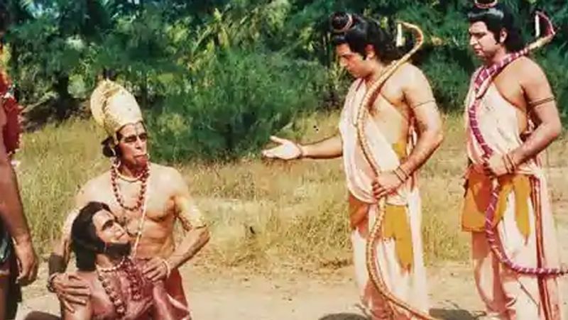 इसके साथ ही सुनील लहरी ने सुग्रीव और बाली के कैरेक्टर के बारे में भी बताया। उन्होंने कहा कि ये दोनों एक ही कैरेक्टर थे। स्क्रीन पर उनकी लड़ाई का सीन दिखाना मुश्किल था, लेकिन क्रोमा की वजह से ऐसा हो पाया। पहले बाली के सारे सीक्वेंस कर लिए फिर सुग्रीव के सीक्वेंस पूरे किए गए थे। बीच-बीच में डुप्लीकेट्स भी इस्तेमाल किए गए थे।
