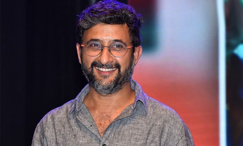 Director Teja Comments On Chiranjeevi, Balakrishna Issue