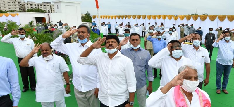 CM KCR Participated Telangana Fornation Day Celebrations