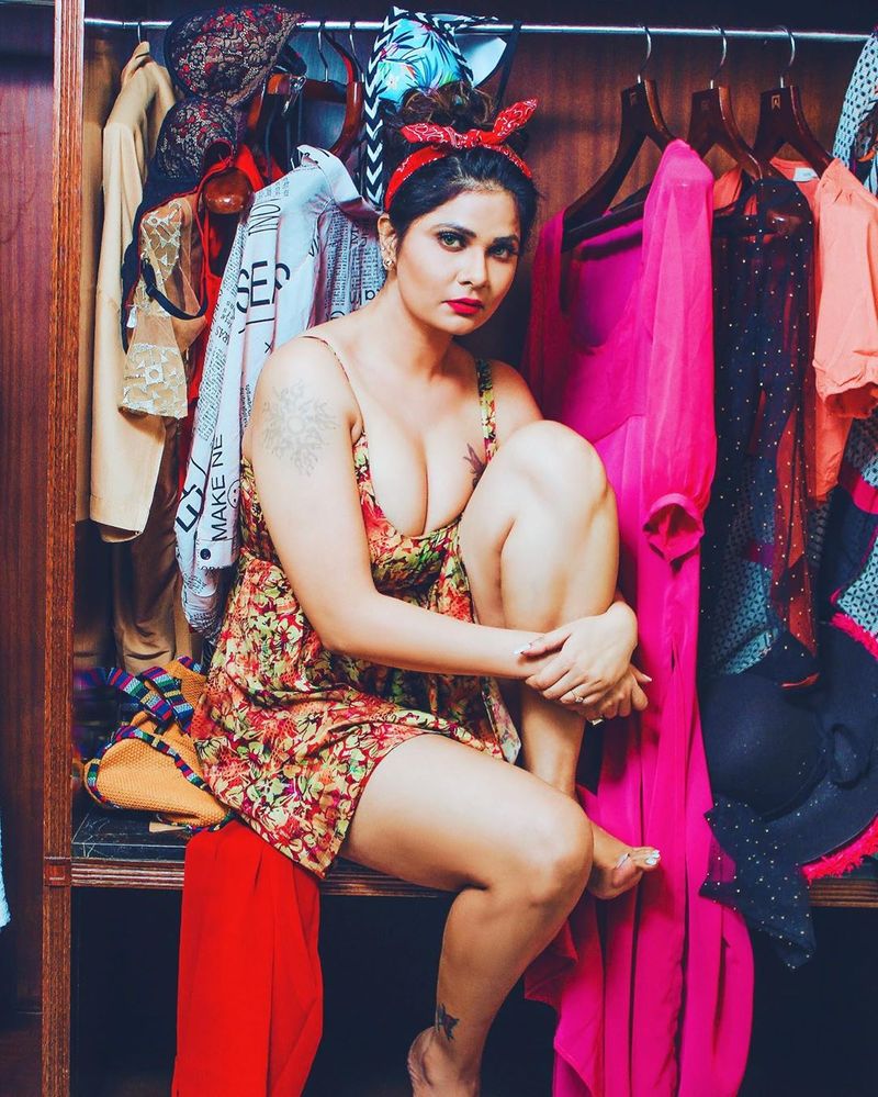 Kamasutra 3D Fame Aabha paul instagram Photos