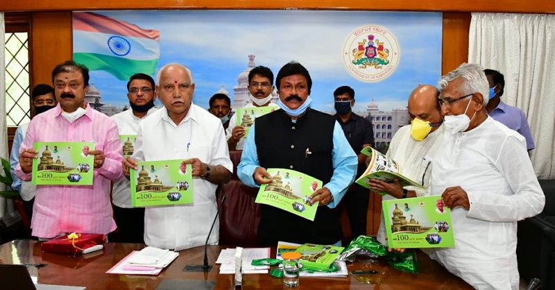 ಕೊರೊನಾ ವೈರಸ್ ಹಿನ್ನೆಲೆಯಲ್ಲಿ ದೇಶಾದ್ಯಂತ ಲಾಕ್ಡೌನ್ ಘೋಷಿಸಿದ್ದರಿಂದ ರೈತರು ಸಂಕಷ್ಟಕ್ಕೆ ಸಿಲುಕಿದ್ದರು. ತಮ್ಮ ಬೆಳೆಯನ್ನು ಮಾರಾಟ ಮಾಡಲಾಗದೆ ಭಾರಿ ನಷ್ಟ ಅನುಭವಿಸಿದ್ದರು. ಈ ಹಿನ್ನೆಲೆಯಲ್ಲಿ ರಾಜ್ಯ ಸರಕಾರ ರೈತರಿಗೆ ಪರಿಹಾರ ಘೋಷಣೆ ಮಾಡಿತ್ತು.