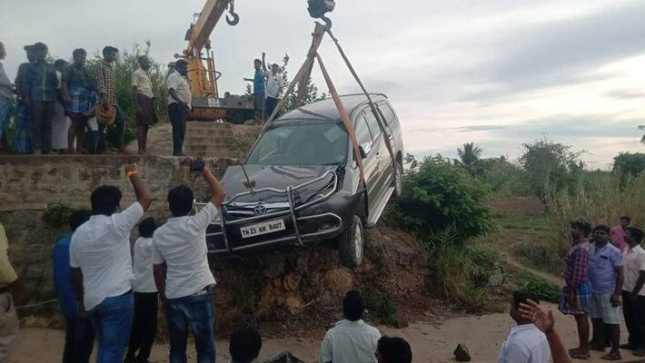 BJP general secretary steals car Police chases away cinema style BJP general secretary steals car Police chases away cinema style