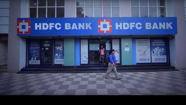HDFC Bank extends loan EMI moratorium till August to their customers HDFC Bank extends loan EMI moratorium till August to their customers