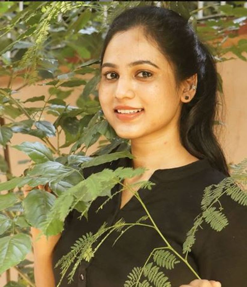 துளியும் மேக் அப் போடாத முகம் 