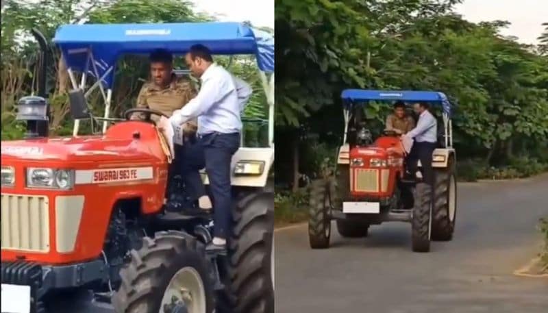 बताते चलें कि धोनी ने लॉकडाउन के दौरान महिंद्रा का स्वराज 963 एफई ट्रैक्टर खरीदा था। ट्रैक्टर की कीमत करीब 8 लाख रुपये है। कोरोना के बाद लॉकडाउन से ही माही अपने रांची स्थित फॉर्म हाउस में हैं। 