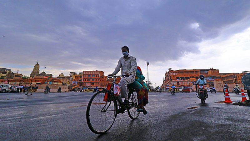 गरीब परिवारों के लिए यह सबसे सस्ती सवारी है।