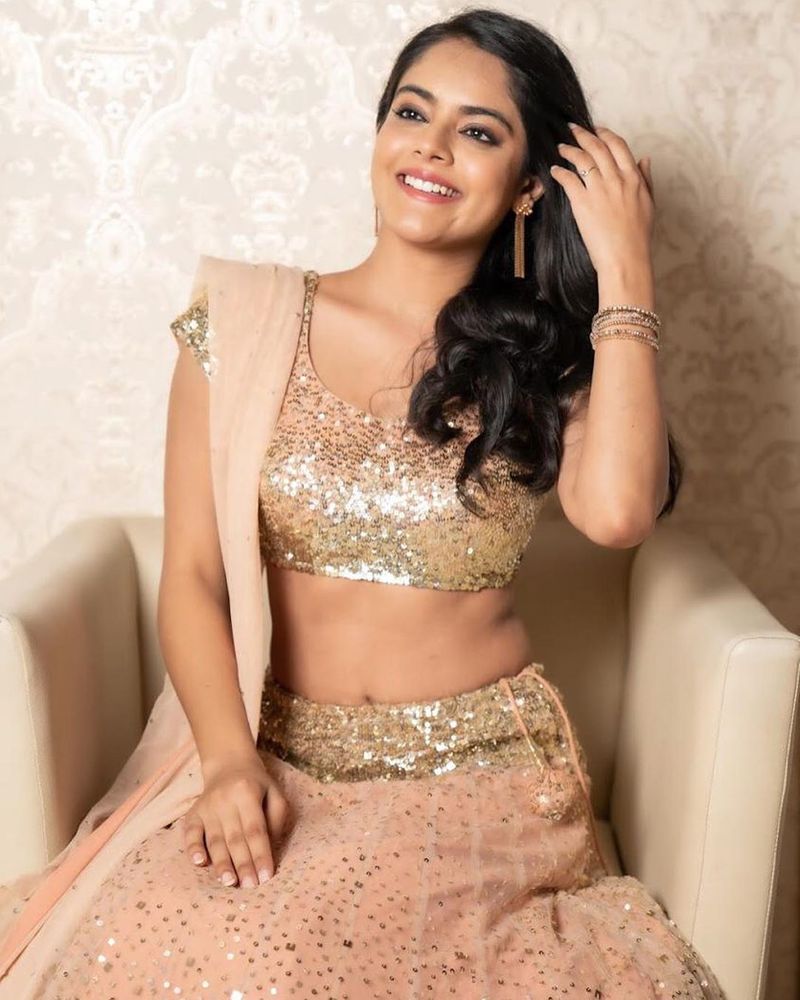 Raj Tharun heroine Riddhi Kumar latest instagram photos