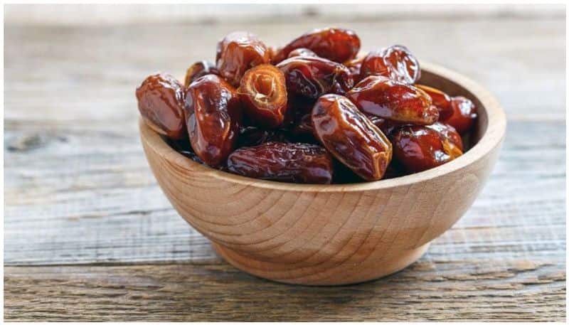 Rich in vitamins: Dates contain vitamins such as B1, B2, B3 and B5, as well as A1 and C. If you have a few dates every day, you won't have to take vitamin supplements. Not only will it keep you healthy, there will be a noticeable change in your energy levels as well because dates contain natural sugars such as glucose, sucrose, and fructose, too. So, it works really well as a quick snack.
