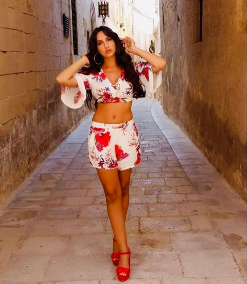 Nora Fatehi wowed us with her scintillating moves