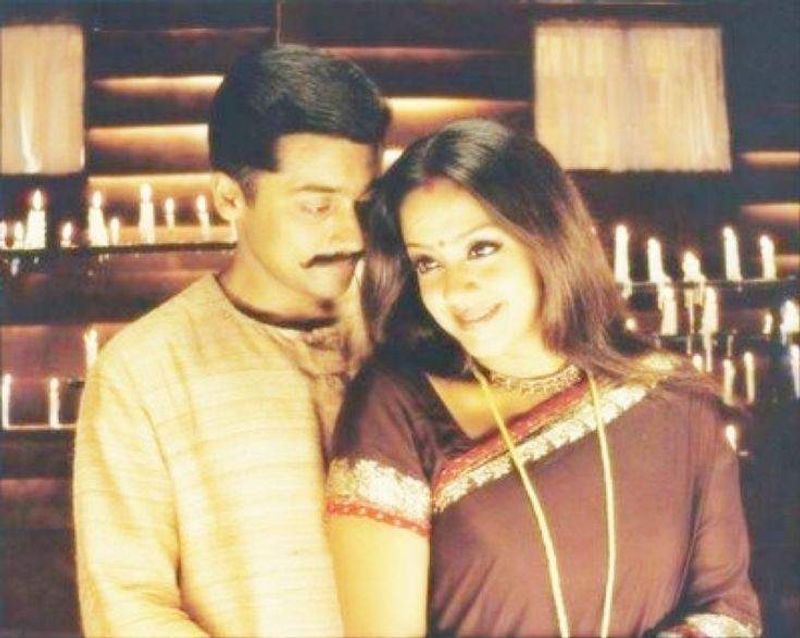 நடிகர் சூர்யா தன்னுடைய நடிப்பு திறமையை பல படங்களில் வெளிக்காட்டி இருந்தாலும், அவரை ஒரு ஆக்ஷன் ஹீரோவாக பார்க்க வைத்தது காக்க காக்க திரைப்படம்.