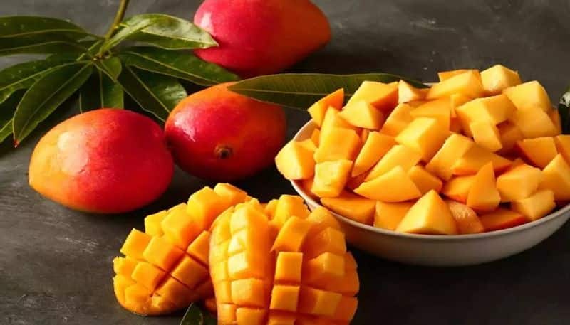 Mango will helps to cure skin problems during menopause