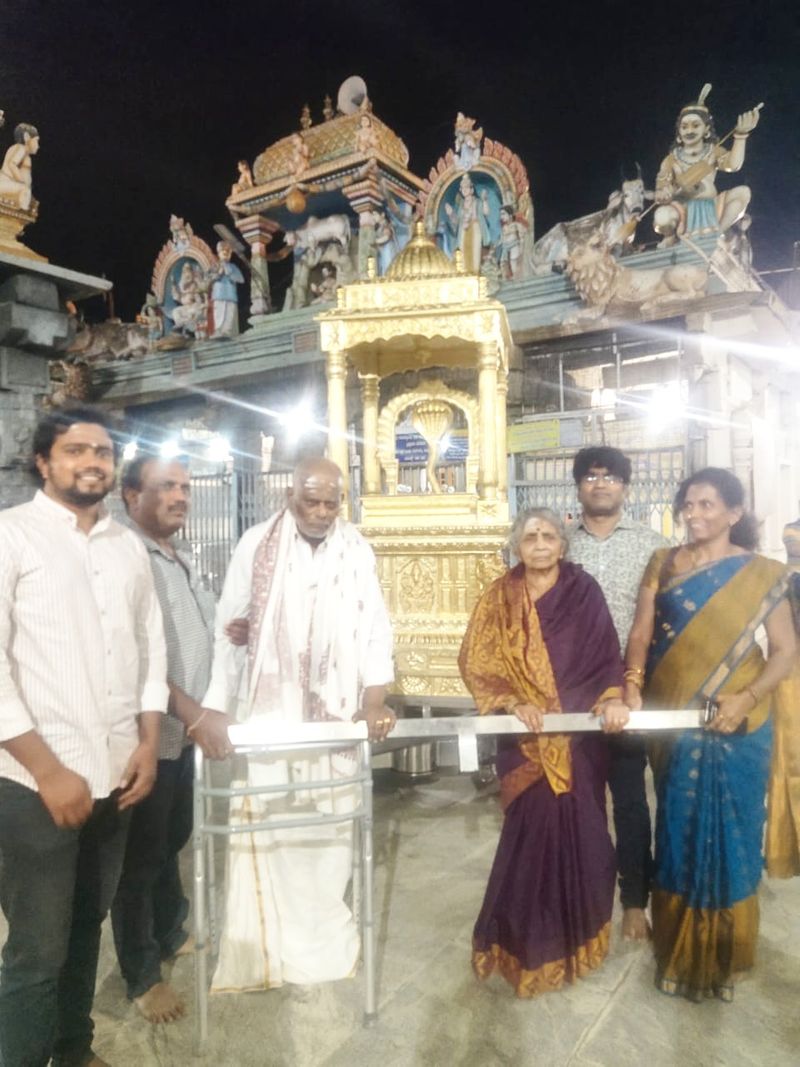 ಕಬ್ಬಿಣದ ಗಾಲಿಯಿಂದ ಕೂಡಿದ್ದ ಮರದ ಮೇಲೆ ಹೊದಿಕೆಯಾದ 20 ಕೆಜಿ ತೂಕದ ಚಿನ್ನದಲ್ಲಿ ತಯಾರಿಸಿದ 10 ಕೋಟಿಗಿಂತಲೂ ಹೆಚ್ಚು ಬೆಲೆ ಬಾಳುವ ಚಿನ್ನದ ತೇರನ್ನು ಎಡಿಯೂರಿನ ದೇವಾಲಯದಲ್ಲಿ ಶಾಸ್ತ್ರ ವಿಧಿಗಳ ಪ್ರಕಾರ ದೇವರಿಗೆ ಅರ್ಪಿಸಿದ ಭಕ್ತ