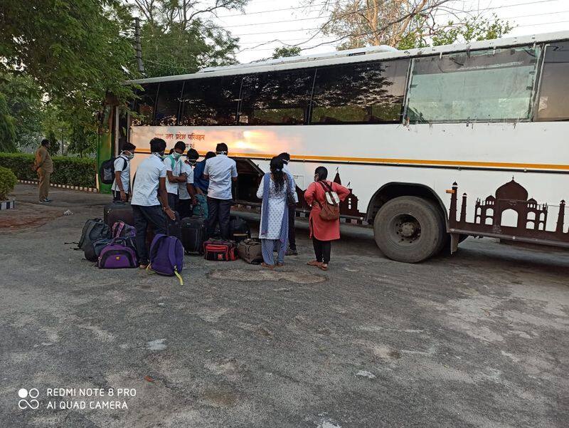 navodaya teacher shares her travelling experience from up to kerala with her students