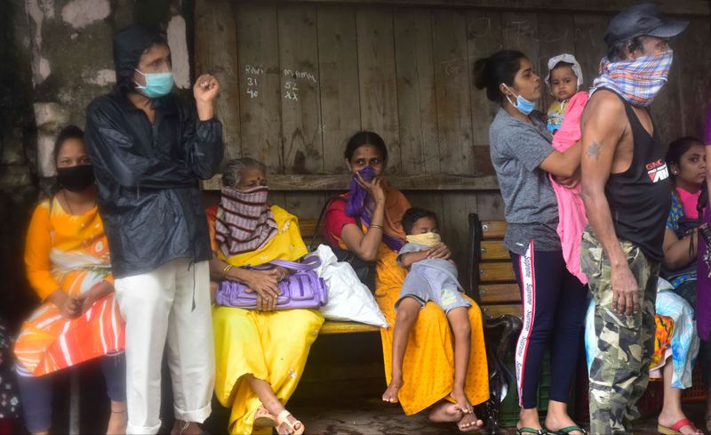 निसर्ग तूफान के प्रभावित इलाकों में 80 हजार से अधिक लोगों को रेस्क्यू किया गया था। 