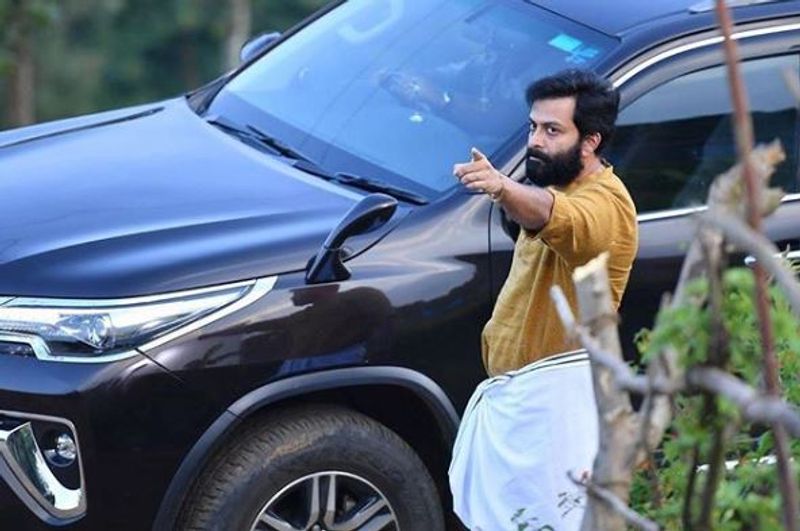 ಭಾರತದಲ್ಲಿ ಕೊರೋನಾ ಟೆಸ್ಟ್ ಮಾಡಿಸಲಾಗಿದ್ದು ವರದಿ ನೆಗೆಟಿವ್ ಬಂದಿದೆ.