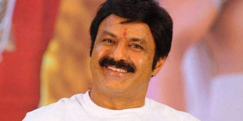 ఇక నడింపల్లి సత్య శ్రావణి అనే మహిళ నుండి ఈ ప్రాపర్టీ బాలయ్య కొనుగోలు చేశారట. దీనికి సంబందించిన లావాదేవీలు ఫిబ్రవరి 11న పూర్తి అయ్యాయట.