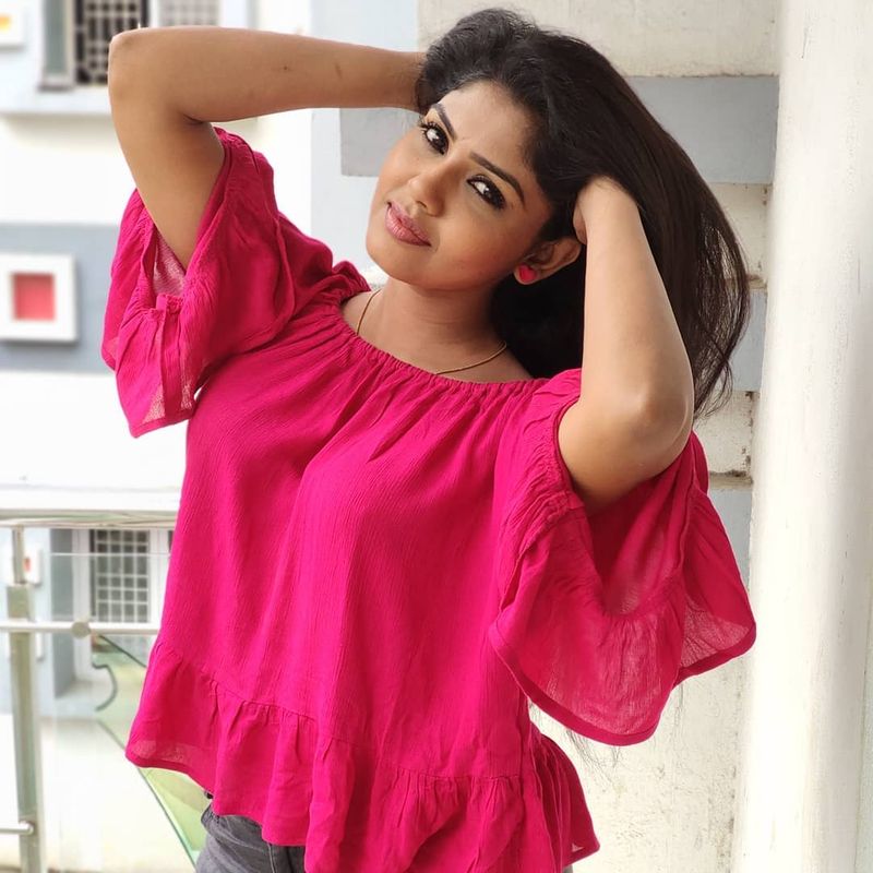 ஹேமா சமீபத்தில் ஆன்லைன் நேரலை பேட்டி ஒன்றில் பங்கேற்றார், அதில் தனது சினிமா மற்றும் சீரியல் அனுபவங்கள் குறித்து பகிர்ந்து கொண்டார்.
