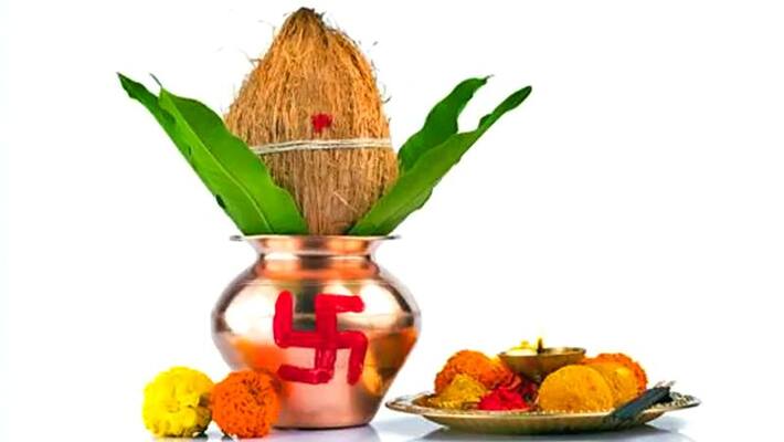 Tradition Why is the Kalash used in any auspicious function in Hinduism? KPI Tradition Why is the Kalash used in any auspicious function in Hinduism? KPI