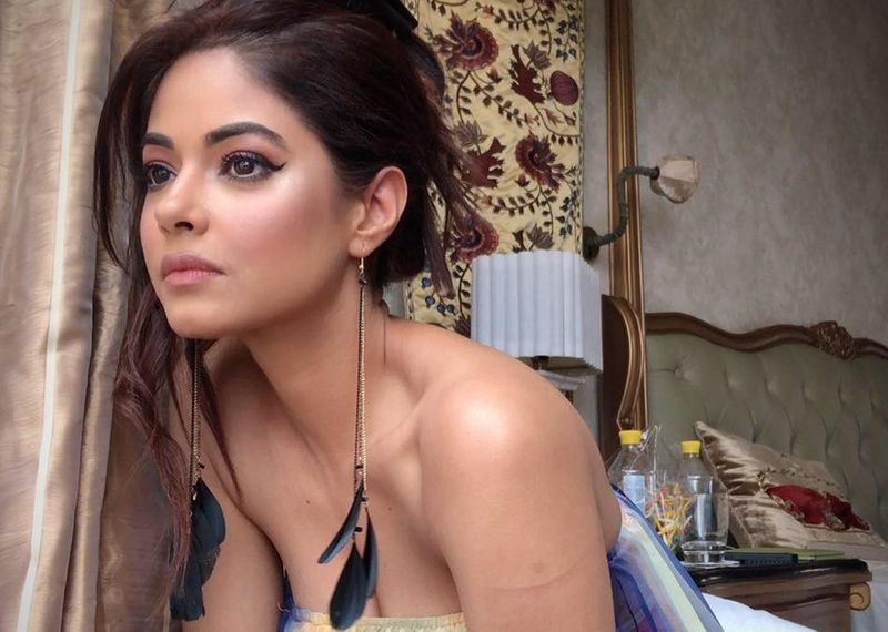 heroin meera chopra lunches a chatting app on her name ksr