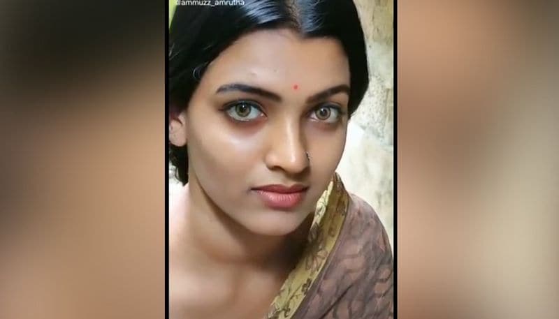 বিষয়টি নিয়ে রীতিমতো উত্তাল হয়েছে সোশ্যাল মিডিয়া। ব্যাপারটা একটু খোলসা করে বলা যাক।