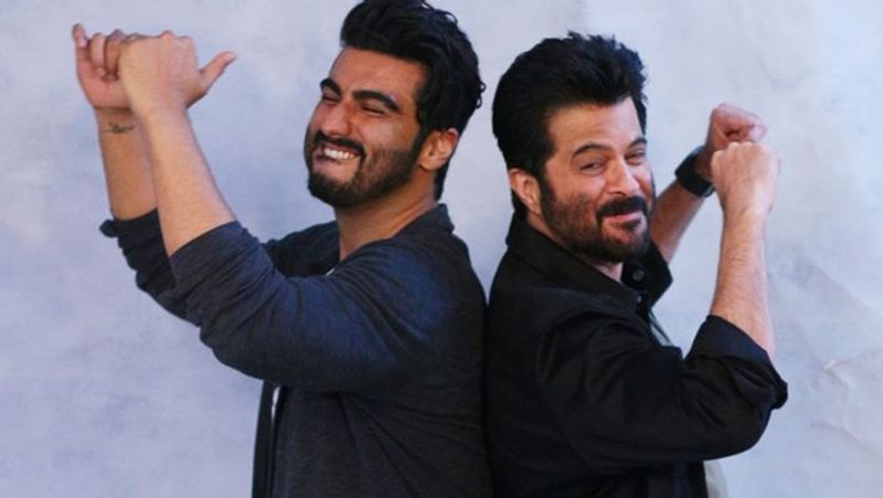 अर्जुन के चाचा अनिल कपूर ने एक इंटरव्यू में कहा था- 'मैं अर्जुन को बहुत अच्छी तरह से जानता हूं। जो चीज उसे खुशी देती है वो मुझे अच्छी लगती है। इस बारे में मेरी तरफ से कोई भी कमेंट करना ठीक नहीं है। क्योंकि मैं किसी की पर्सनल लाइफ पर बात करना पसंद नहीं करता। वो जिंदगी में क्या करना चाहता है, यह उसका फैसला होना चाहिए। हम सभी उसके साथ हैं।