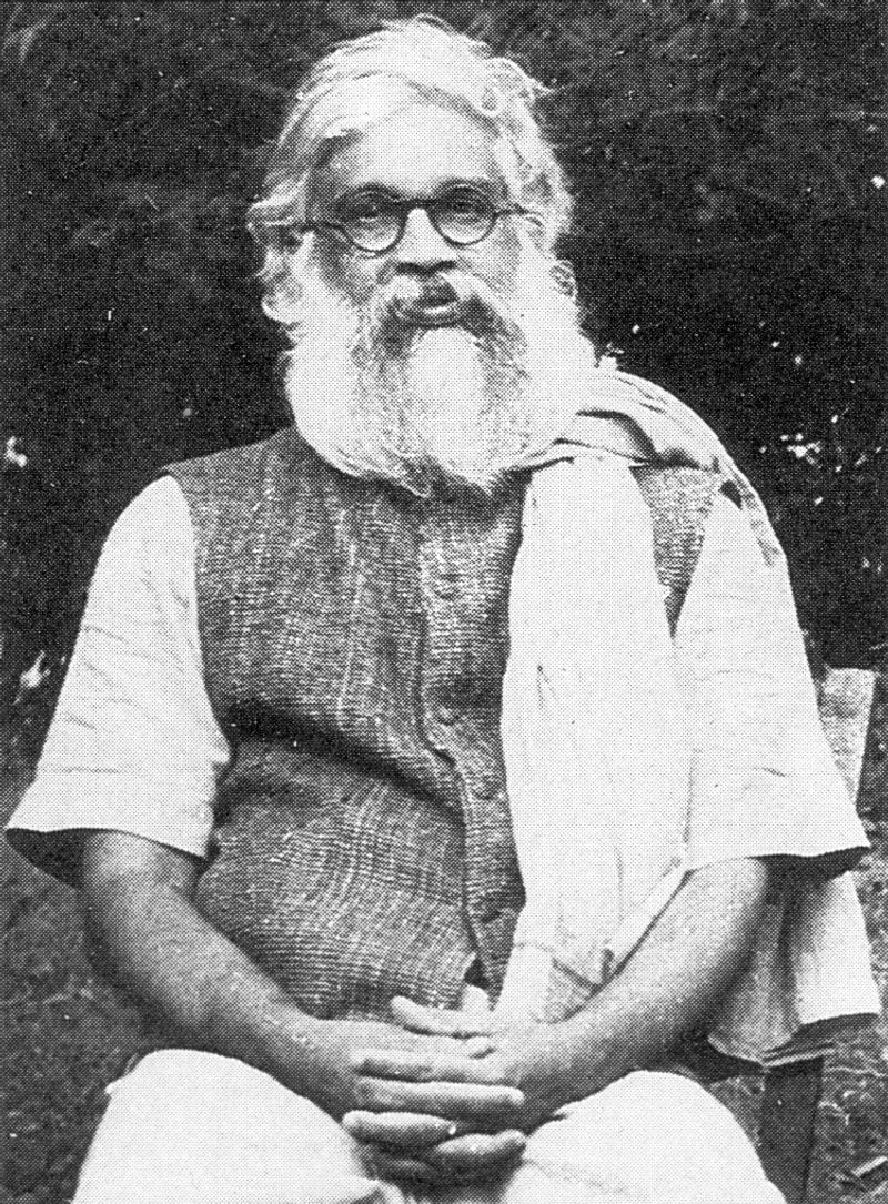 ಇದಕ್ಕೆ ಪೂರಕ ಎಂಬಂತೆ ಗಾಂಧೀಜಿ ಜನವರಿ 30 ರಂದು ಧೈವಾದೀನರಾದಾಗ ಎಚ್.ಎನ್. ಜನವರಿ 31 ರಂದು ತೀರಿ ಹೋದರು, ಇದು ಕೂಡ ಗಾಂಧೀ-ಎಚ್.ಎನ್. ರವರ ಆಚಾರ-ವಿಚಾರಗಳು ಸ್ವಲ್ಪ ಹೆಚ್ಚು ಕಡಿಮೆ ಒಂದೇ ಎಂದು ಸಾರುತ್ತದೆ.