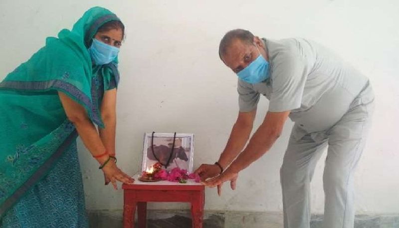 कृष्णपाल का परिवार राधा गाय को परिवार का सदस्य मानता था। इसी कारण सबने राधा की मौत के बाद उसकी तेरहवीं करने की इच्छा जताई। विधि विधान से बकायदा घर में हवन कराया गया और तेरहवीं का भोज भी हलवाई से बनवाया गया।
