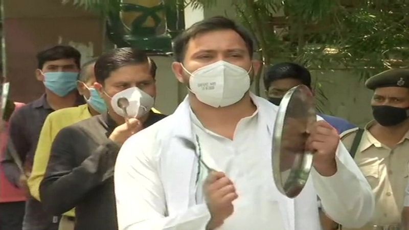 नेता प्रतिपक्ष तेजस्वी यादव ने कहा कि भाजपा, ‘वर्चुअल’ रैली से ‘एक्चुअल’ सच्चाई छिपाना चाहती है। हम उसकी इस मंशा को कामयाब नहीं होने देंगे।
