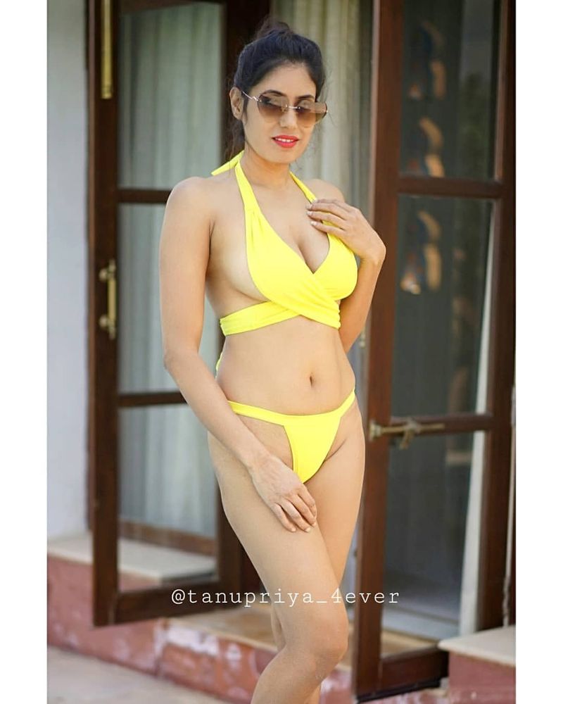 Hot Bikini Model Tanupriya Das instagram Photos