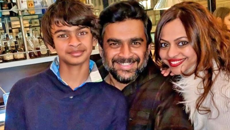 बॉलीवुड में माधवन ने अब तक 'रहना है तेरे दिल में', 'रंग दे बसंती', 'रामजी लंदन-वाले', '13बी', '3 इडियट्स', 'तनु वेड्स मनु', 'तनु वेड्स मनु रिटर्न्स', 'साला खडूस' जैसी कई फिल्मों में काम किया है और लगभग हर फिल्म में उनकी एक्टिंग की तारीफ हुई है।