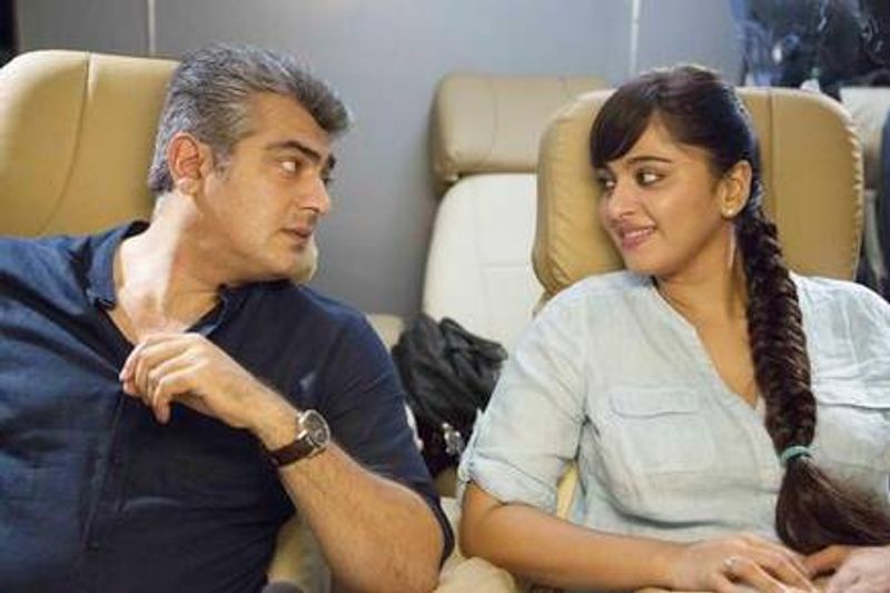 தல அஜித் அதிரடி போலீஸ் ஆபீசராக நடித்து, 5 வருடத்திற்கு முன் வெளியாகி தல ரசிகர்கள் மத்தியில் மட்டும் இன்றி, அணைத்து தரப்பு ரசிகர்கள் மத்தியிலும் நல்ல வரவேற்பை பெற்று வசூலில் சாதனை படைத்த திரைப்படம் 'என்னை அறிந்தால்'.