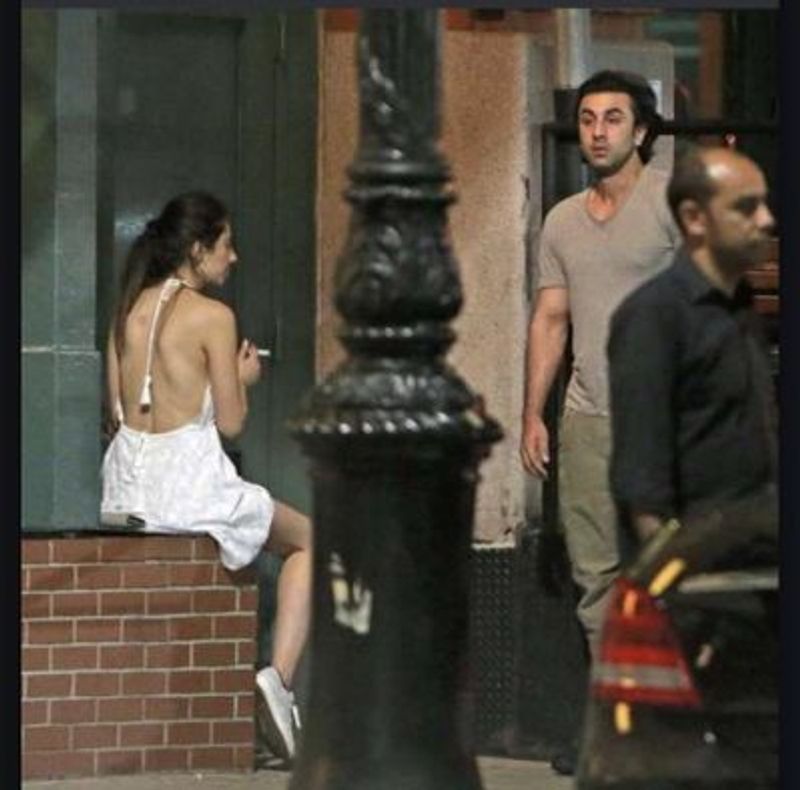Ranbir Kapoors photo with a Pakistani actress is viral