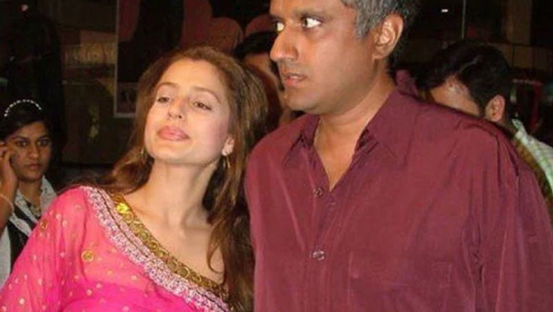 अमीषा का उनके पिता के साथ विवाद को लेकर बताया जाता है कि एक्ट्रेस ने इसके लिए अपने पिता को लीगल नोटिस भी भेजा था।