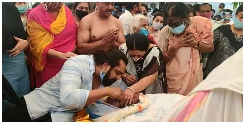 Kannada Actor Chiranjeevi Sarja Laid To Rest At Brother Dhruva Farmhouse